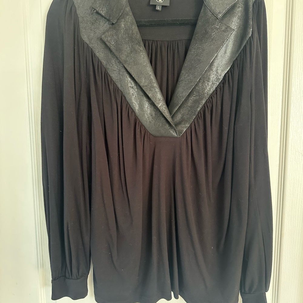 Elegant Black Women's Top with Metallic Collar